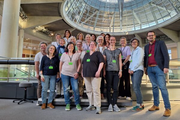 Gruppenfoto der Teilnehmer*innen